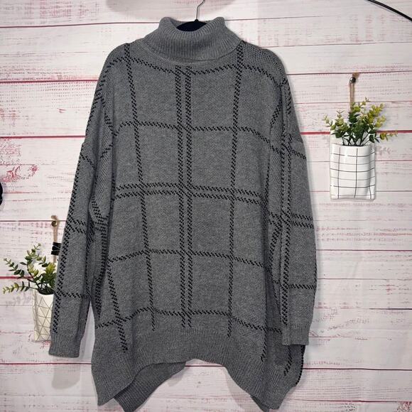 Jodifl Gray & Black Grand Grid Boutique Turtleneck Sweater | 1X - Picture 1 of 3